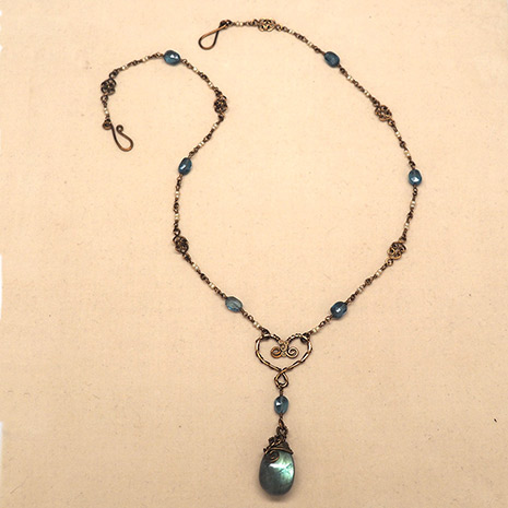 Neptunia necklace
